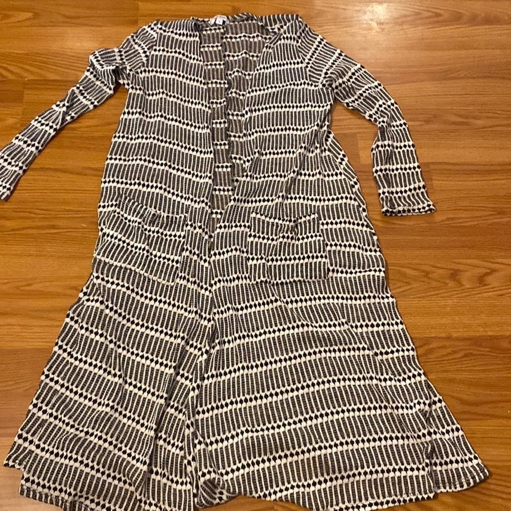 Lularoe Cardigan size small (CE)